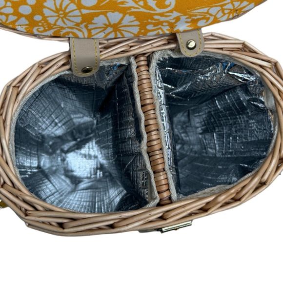 Insulated Double Wine Tote with Cork Screw Southern Living x Nellie Howa… - Picture 10 of 13